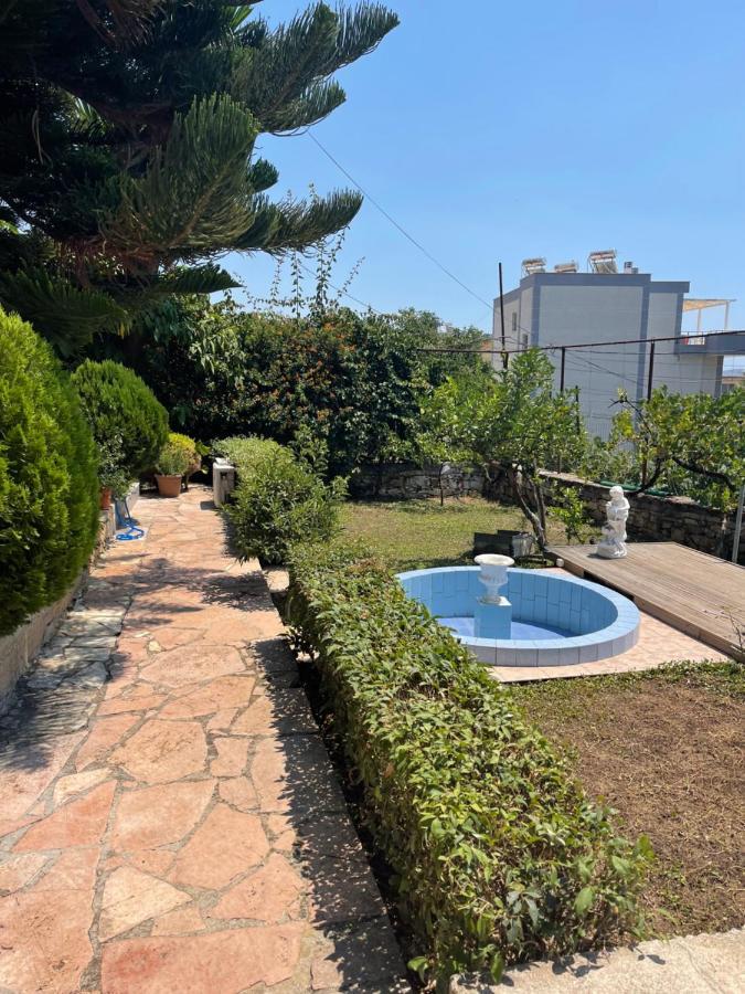 Elias Guest House Sarandë エクステリア 写真